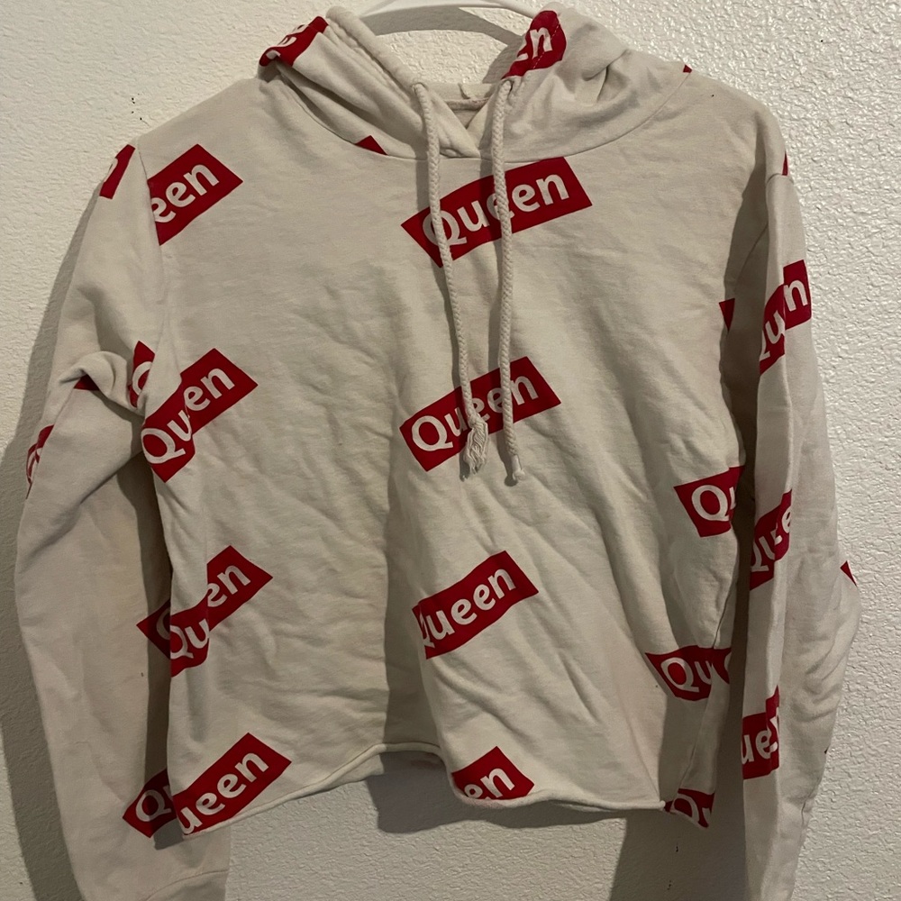 Queen crop hoodie